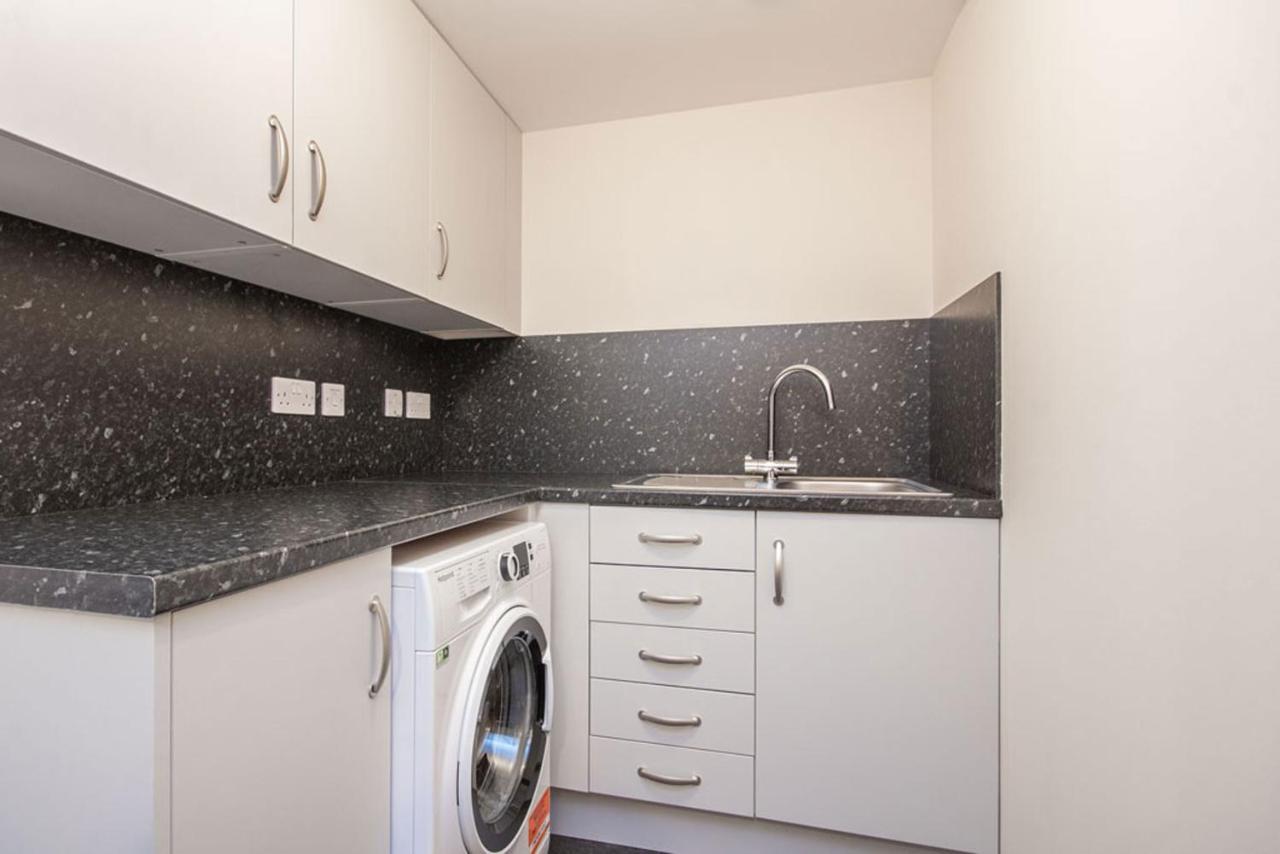 إينفيرنيس Ness River Apartments المظهر الخارجي الصورة